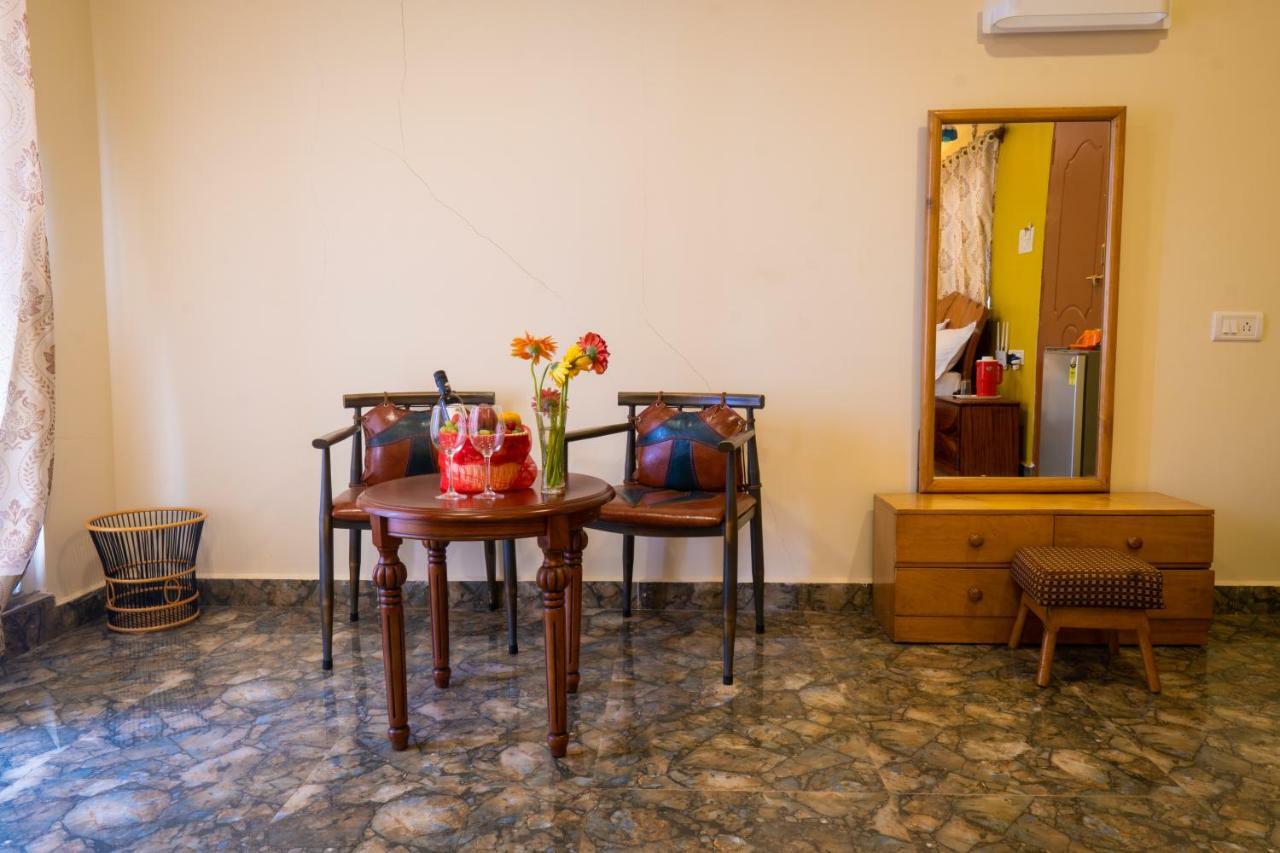 Alcove Resort Vagator Ngoại thất bức ảnh